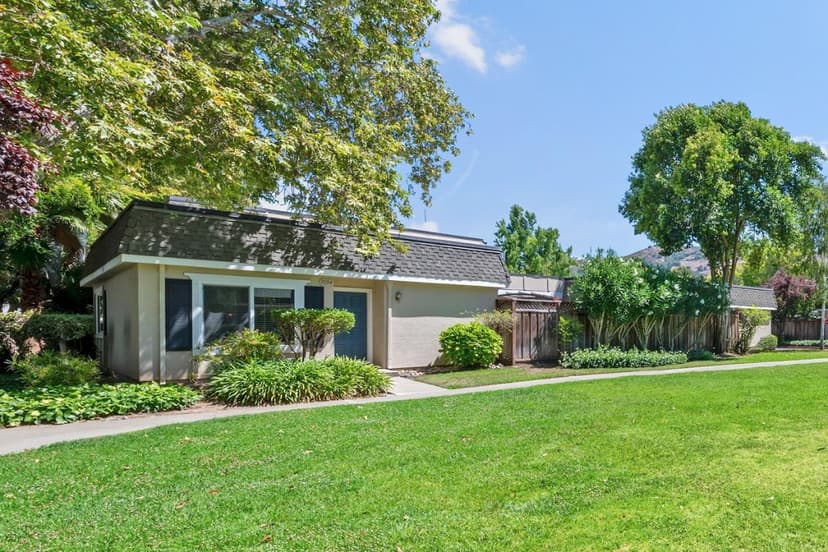 7094 Indian Wells Court - Photo 1 of 8