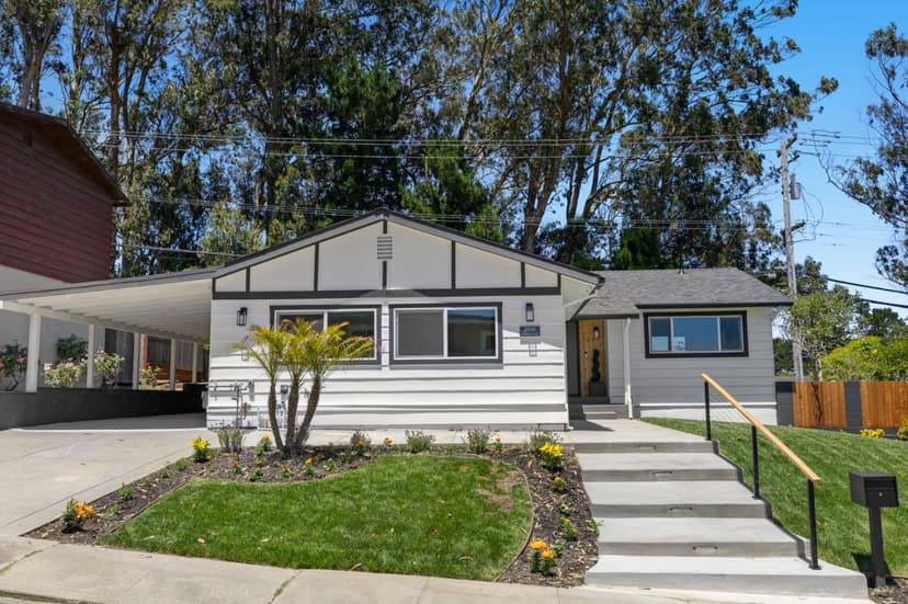2600 Evergreen Drive - Photo 1 of 8