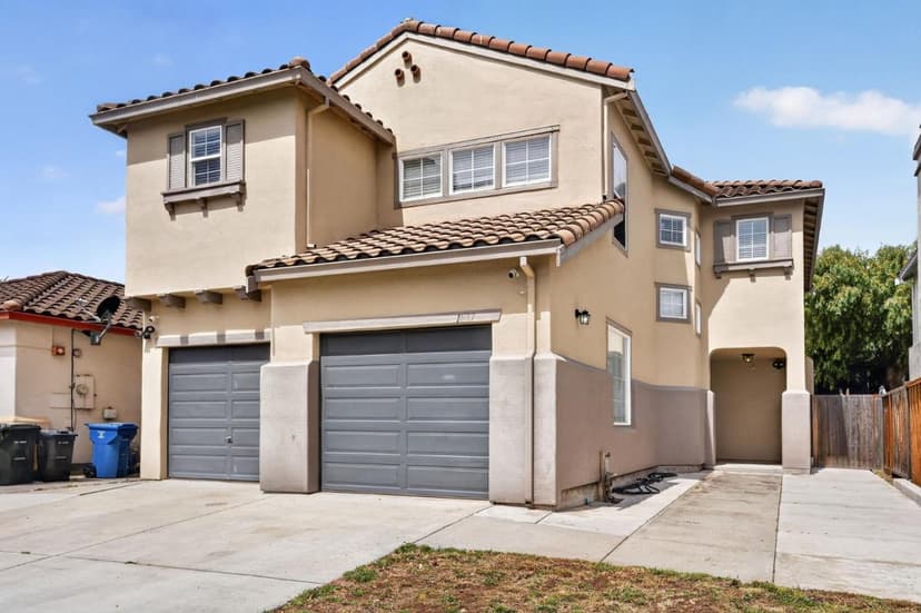 1537 Oyster Bay Court - Photo 1 of 8