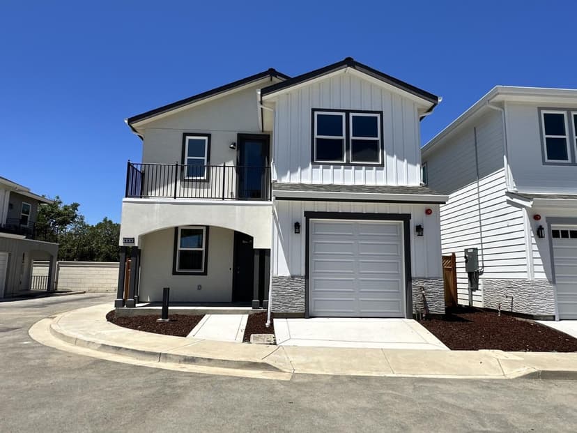 869 Connie Lane - Photo 1 of 1