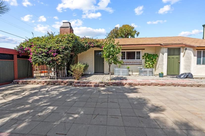 1494 Darwin Street - Photo 1 of 8